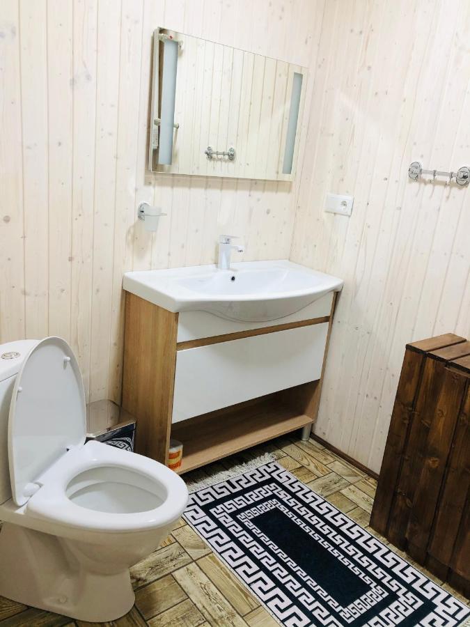 У Віти Котедж4 Synevyrsʼka Polyana Extérieur photo