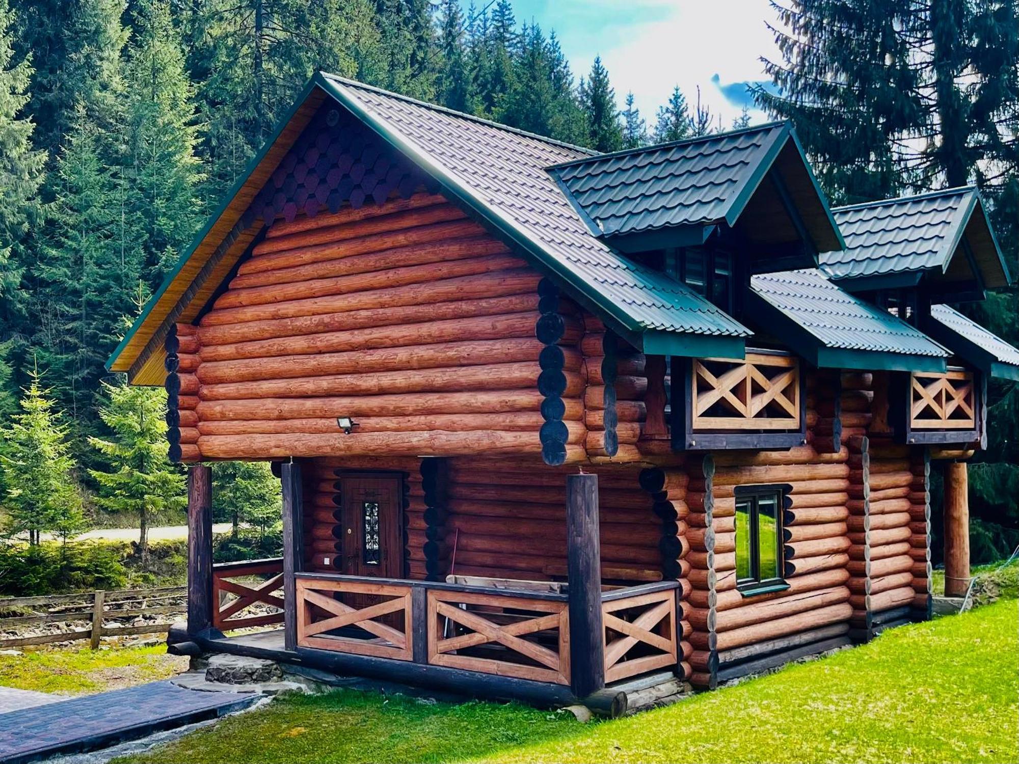 У Віти Котедж4 Synevyrsʼka Polyana Extérieur photo